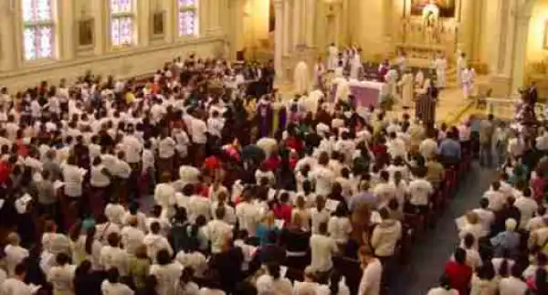 Drama as Catholics Singing Christmas Carols Are Detained…You Won’t Believe Why They Got Arrested